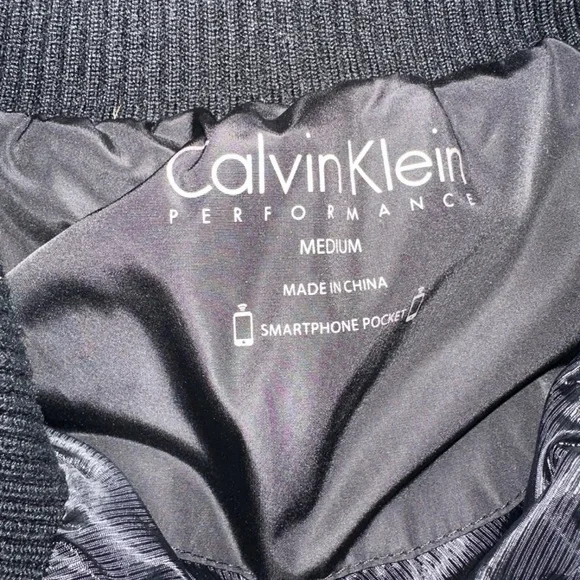 Calvin Klein Performance Womens Black Puffer Vest Size M Full Zip - Picture 7 of 10